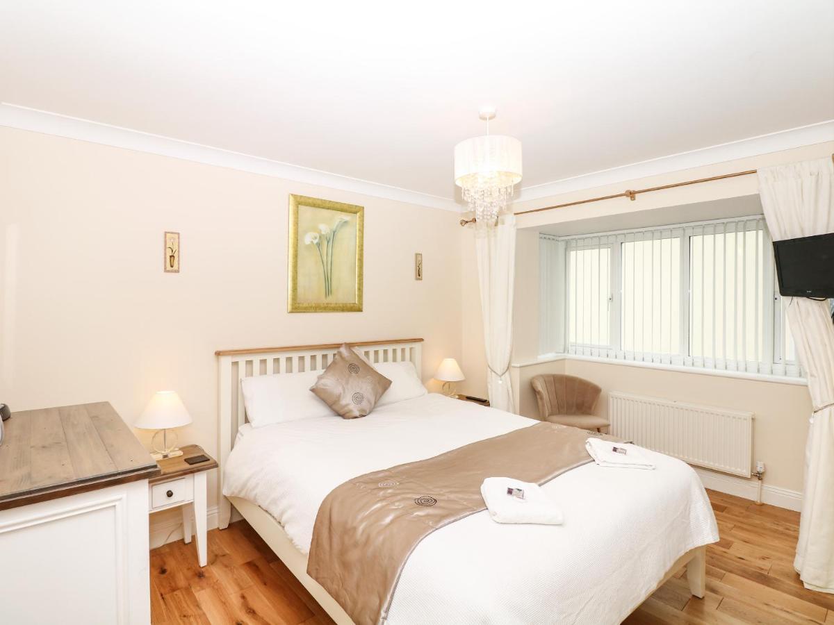 Fairways Villa Woolacombe Exterior photo